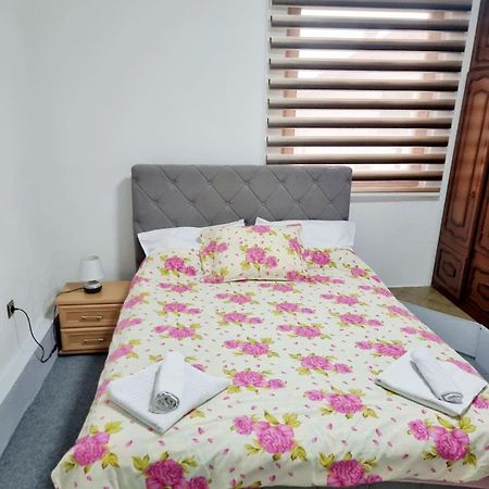 Apartman Family SJJ Eksteriør billede